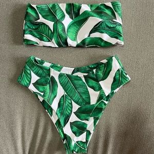 NWT Leaf Bandeau Bikini